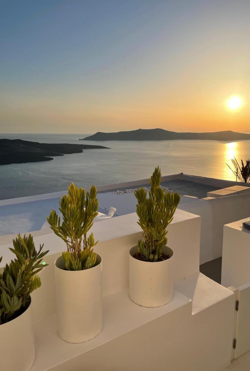 Aesthesis Boutique Villas Fira Exterior photo